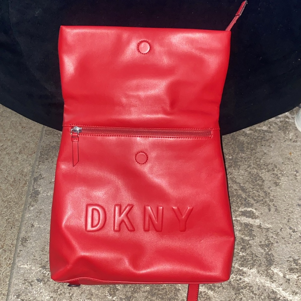 🌟NWT Dkny Red Backpack - Picture 2 of 7